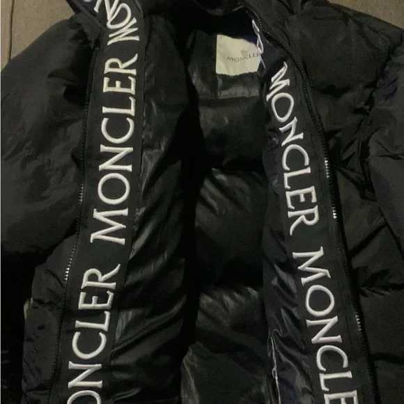 ✨超破格値！✨特別セール！MONCLER 2 MARIBEU ボタニカル 柄！ ✨超破格値！✨特別セール！MONCLER 2 MARIBEU ボタニカル 柄